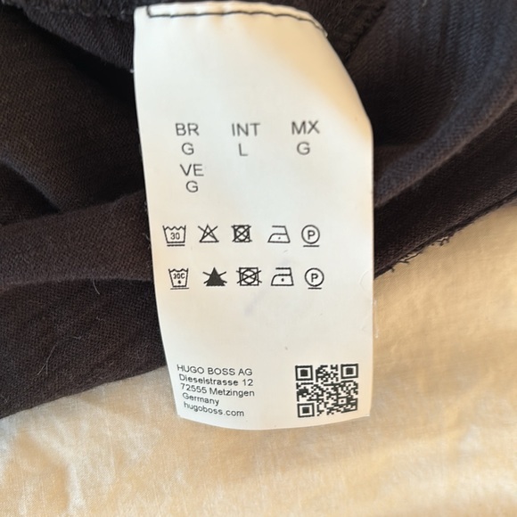 Men’s Hugo Boss T-shirt - Picture 4 of 5